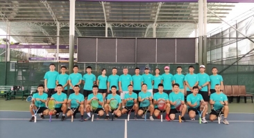 体育举办教练员培训会 总顾问贺东波出席并主讲